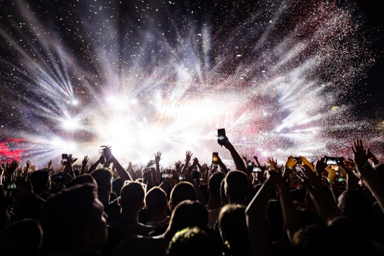 La Unión de Consumidores exige la devolución íntegra de las entradas tras la cancelación del Festival de les Arts
